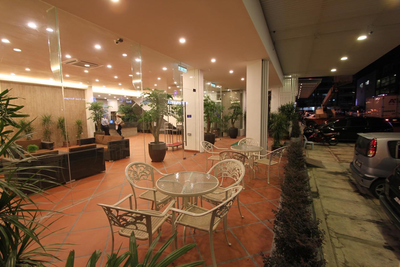 ג'והור בהרו Molek Garden Hotel מראה חיצוני תמונה