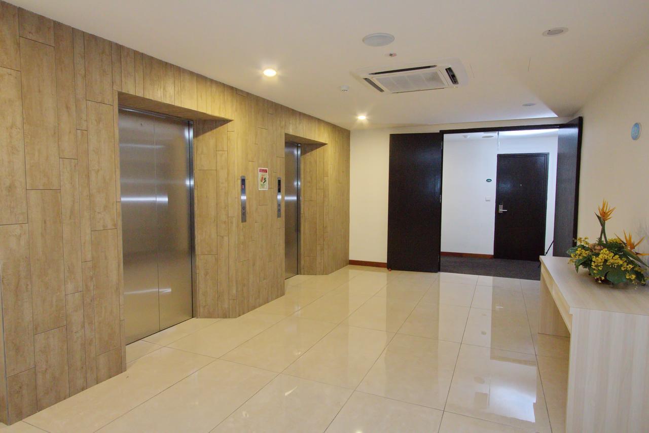 ג'והור בהרו Molek Garden Hotel מראה חיצוני תמונה