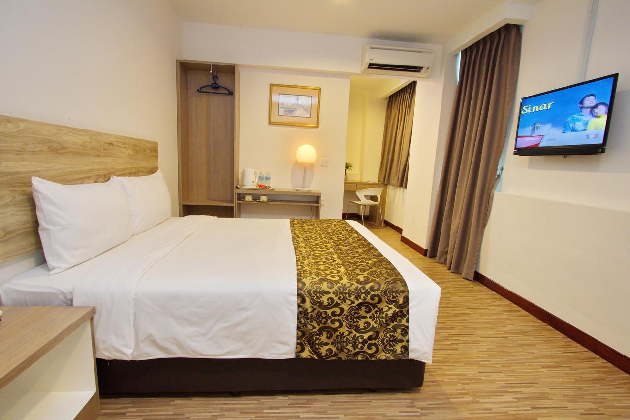 ג'והור בהרו Molek Garden Hotel מראה חיצוני תמונה