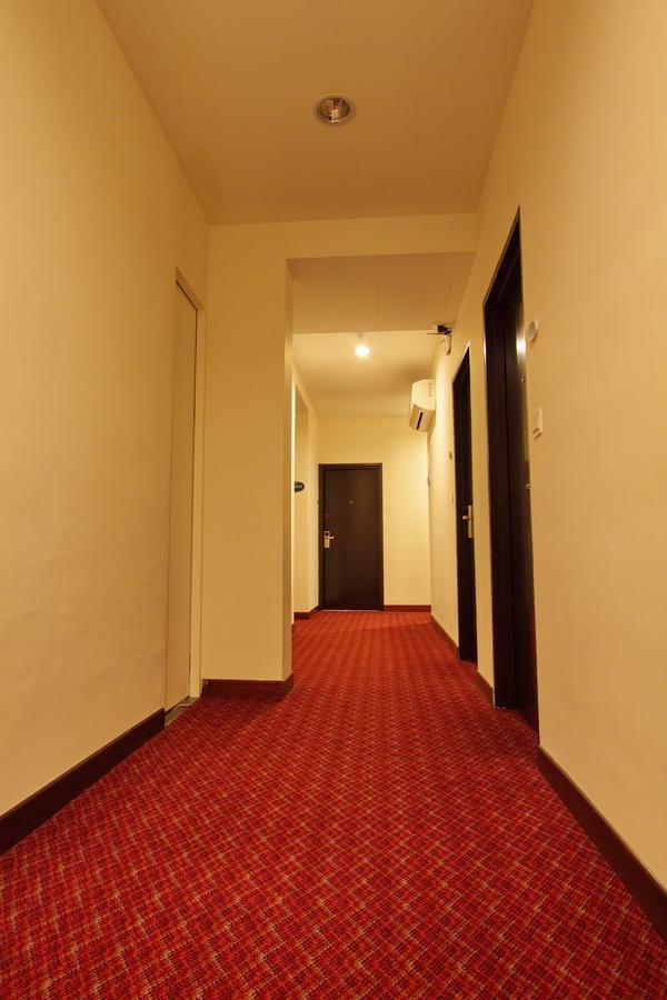 ג'והור בהרו Molek Garden Hotel מראה חיצוני תמונה