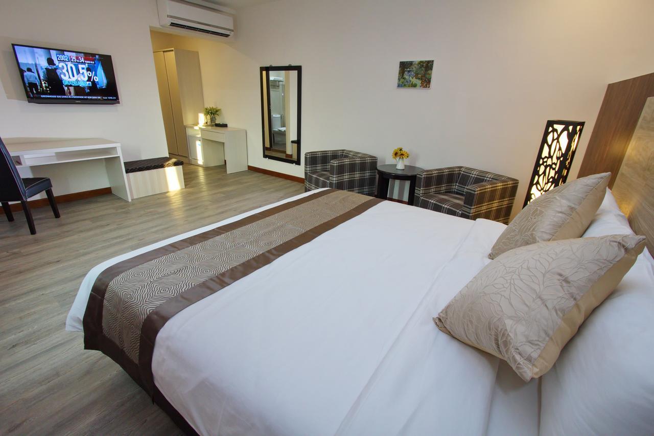 ג'והור בהרו Molek Garden Hotel מראה חיצוני תמונה